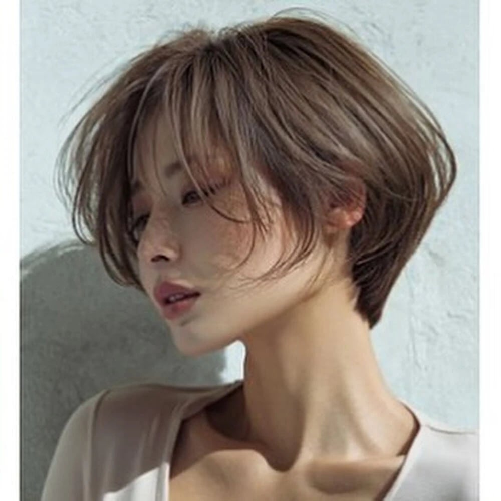 Fine Dark Brown Bob With Blunt Bangs Fine Dark Brown Bob With Blunt Bangs — Classy Short Hair Haircuts