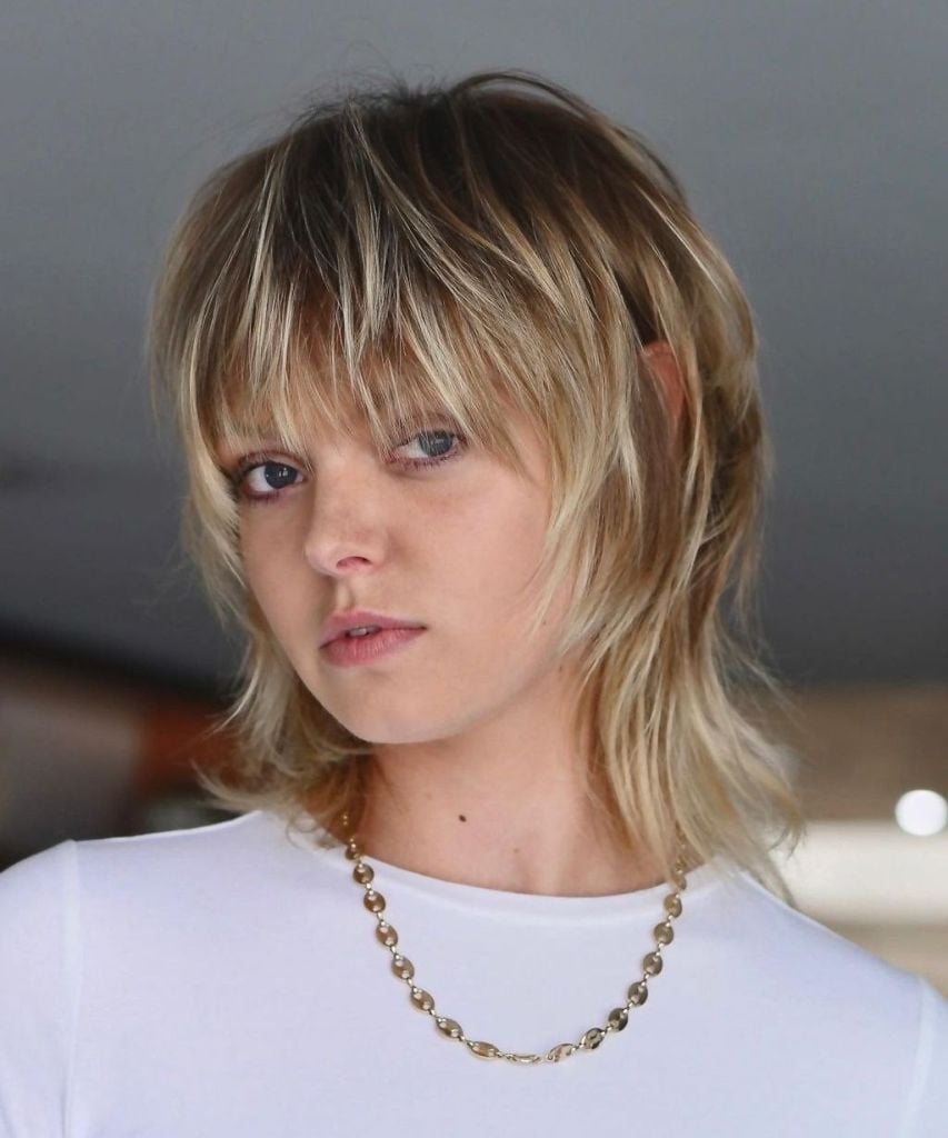 Blonde Shag With Full Fringe And Textured Layers Blonde Shag With Full Fringe And Textured Layers — Classy Short Shaggy Haircut