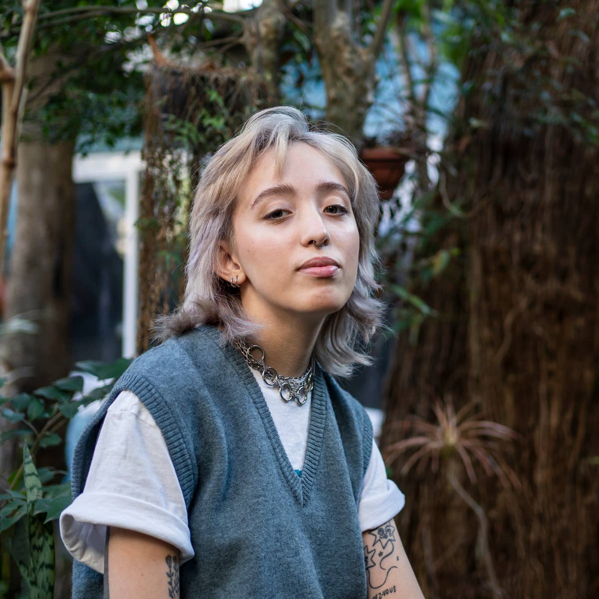 Collarbone Ash Blonde Shag With Wispy Bangs — Classy Short Wolf Cut