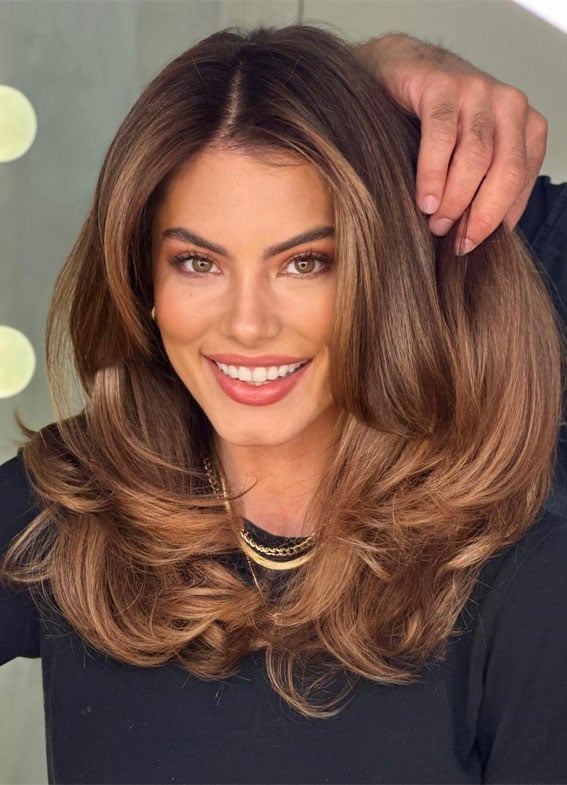 Mid-Back Medium Brown Voluminous Blowout — Classy Side Part Hairstyles