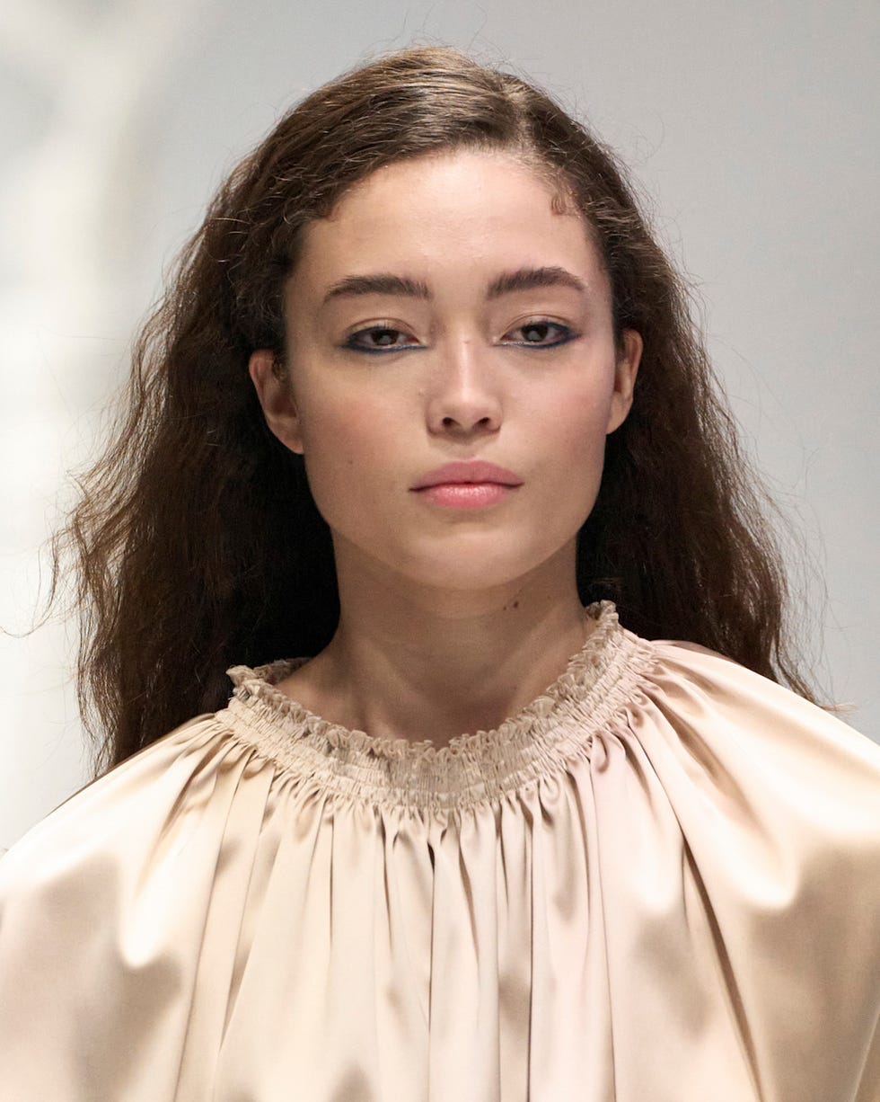 Mid-Back Fine Brown With Subtle Highlights — Classy Side Part Hairstyles