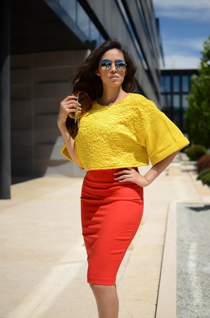 Red Pencil Skirt With Textured Cropped Top Red Pencil Skirt With Textured Cropped Top — Classy Skirt Outfits