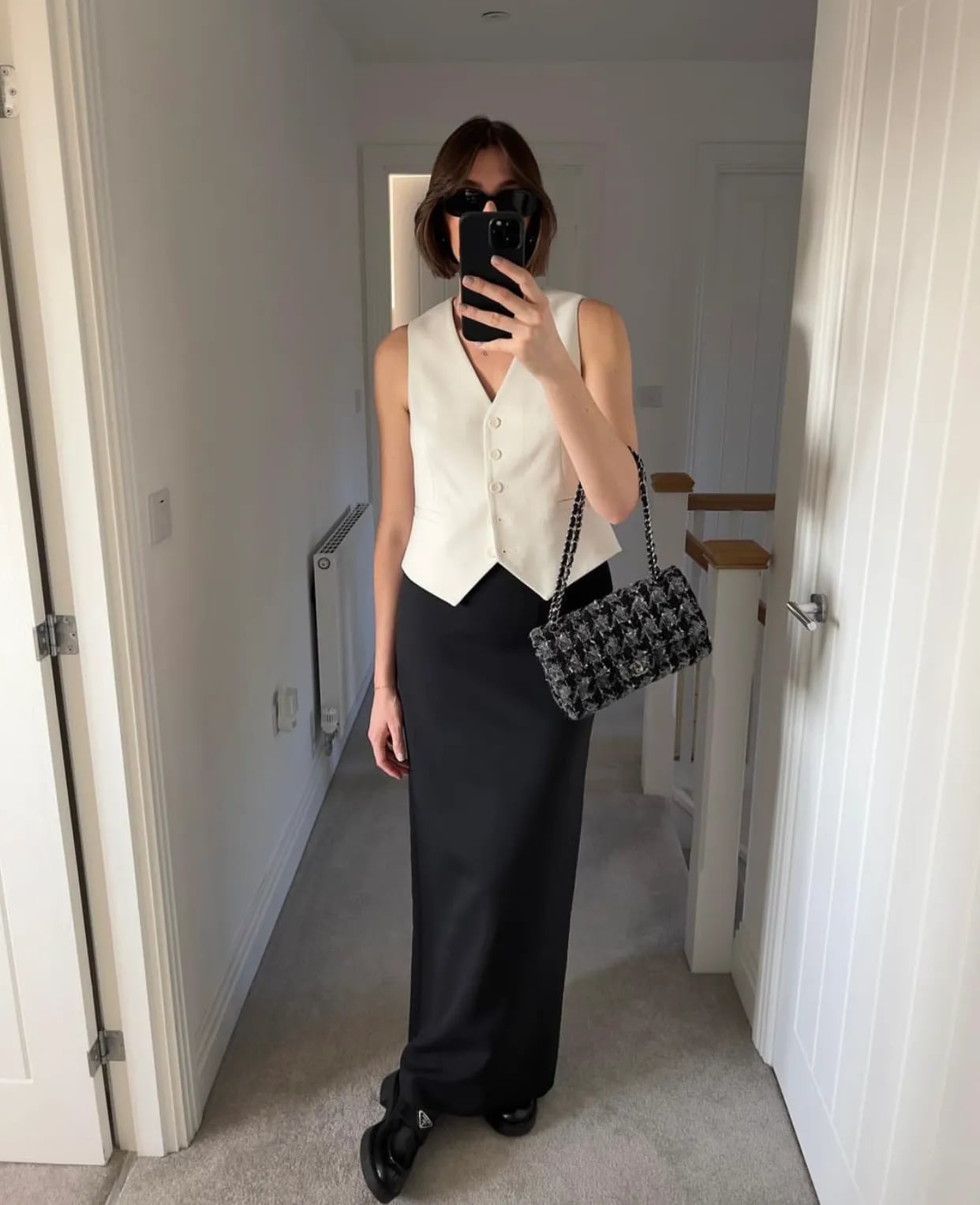 Black Silk Maxi Skirt With Sleeveless Vest Black Silk Maxi Skirt With Sleeveless Vest — Classy Skirt Outfits