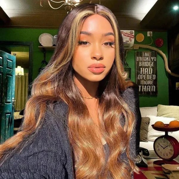 Mid-Back Wavy Dark Brown With Blonde Face-Framing, Close-Up Take Mid-Back Wavy Dark Brown With Blonde Face-Framing, Close-Up Take — Classy Skunk Stripe Hair