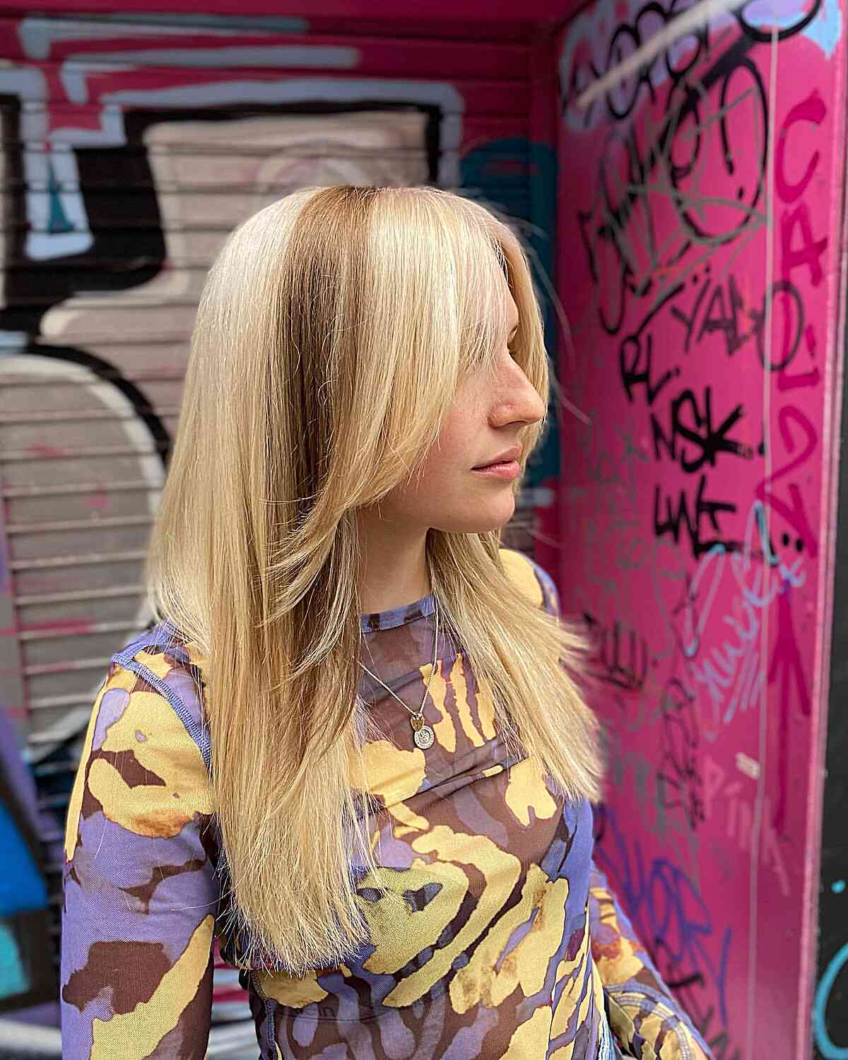 Mid-Back Platinum With Dark Brown Face-Framing and Curtain Bangs Mid-Back Platinum With Dark Brown Face-Framing and Curtain Bangs — Classy Skunk Stripe Hair