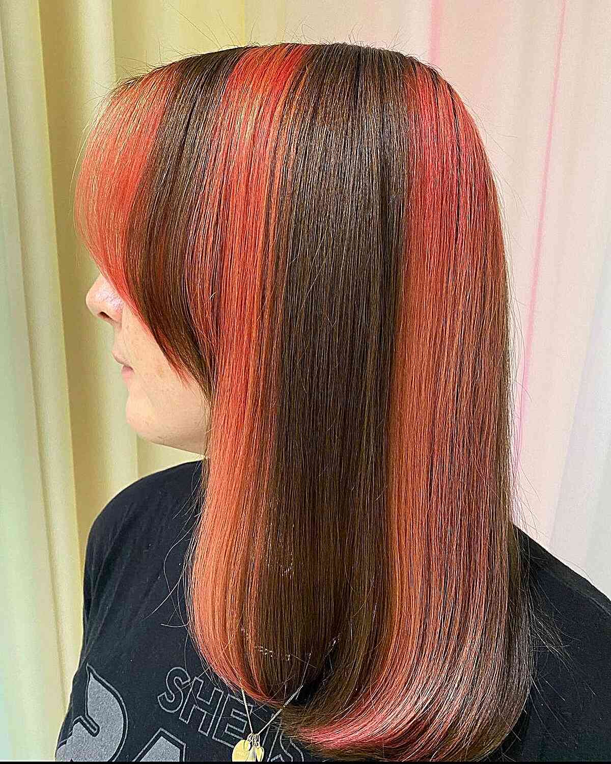 Collarbone Bob Dark With Coral Stripes Collarbone Bob Dark With Coral Stripes — Classy Skunk Stripe Hair