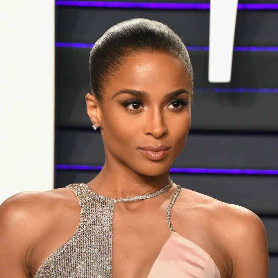 Sleek Chin Length Dark Brown Bob Sleek Chin Length Dark Brown Bob — Classy Slicked Back Hair