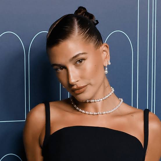 Glossy Mid-Back Dark Brown Slicked Style, Straight Glossy Mid-Back Dark Brown Slicked Style, Straight — Classy Slicked Back Hair