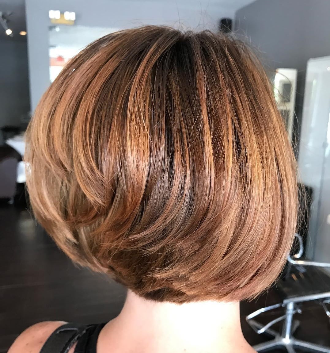 Collarbone Stacked Bob With Layered Texture — Classy Stacked Bob