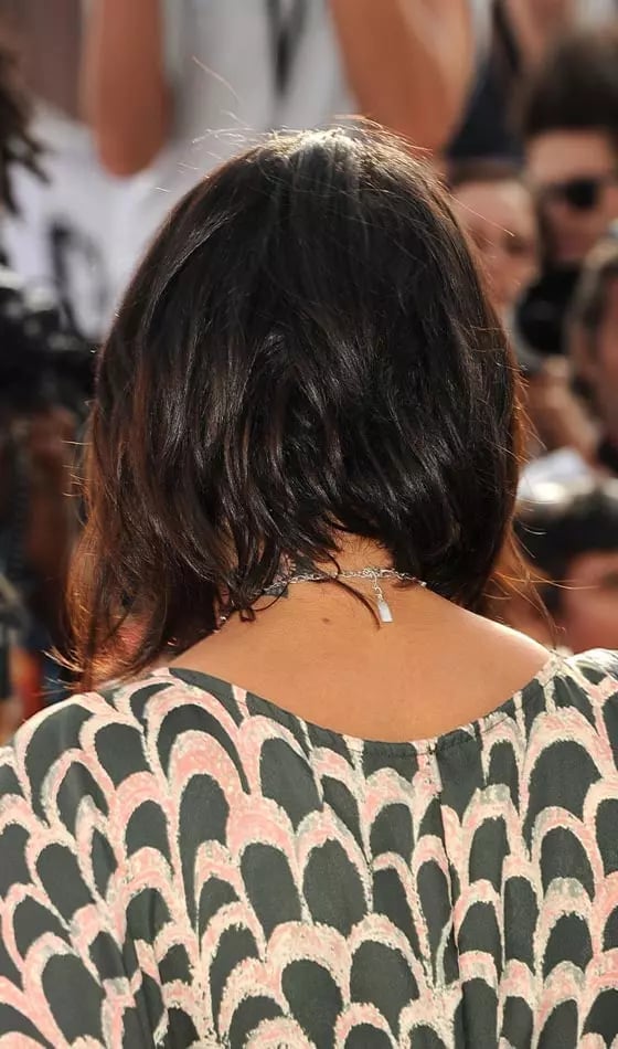 Collarbone Stacked Bob With Rounded Finish — Classy Stacked Bob