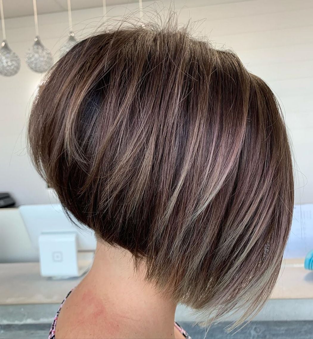 Collarbone Stacked Bob With Wavy Blowout — Classy Stacked Bob