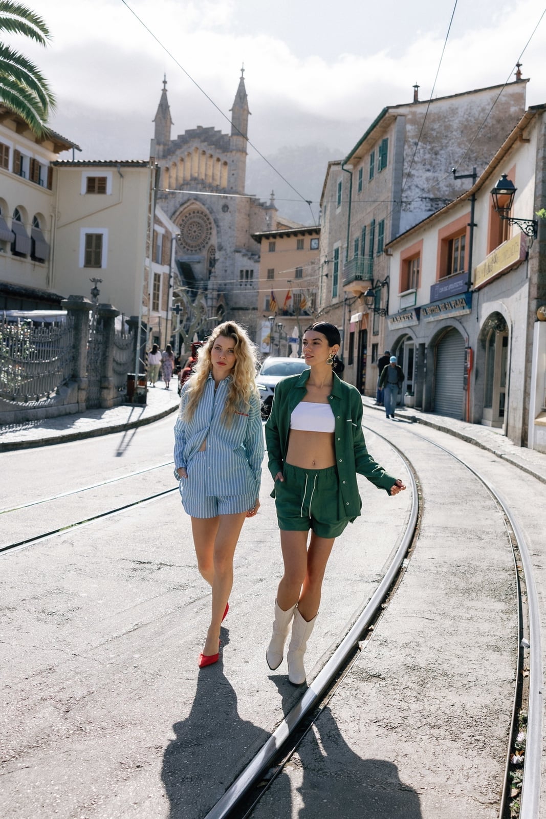 Matching Sets in Stripes and Solids — Classy Street Style Outfits
