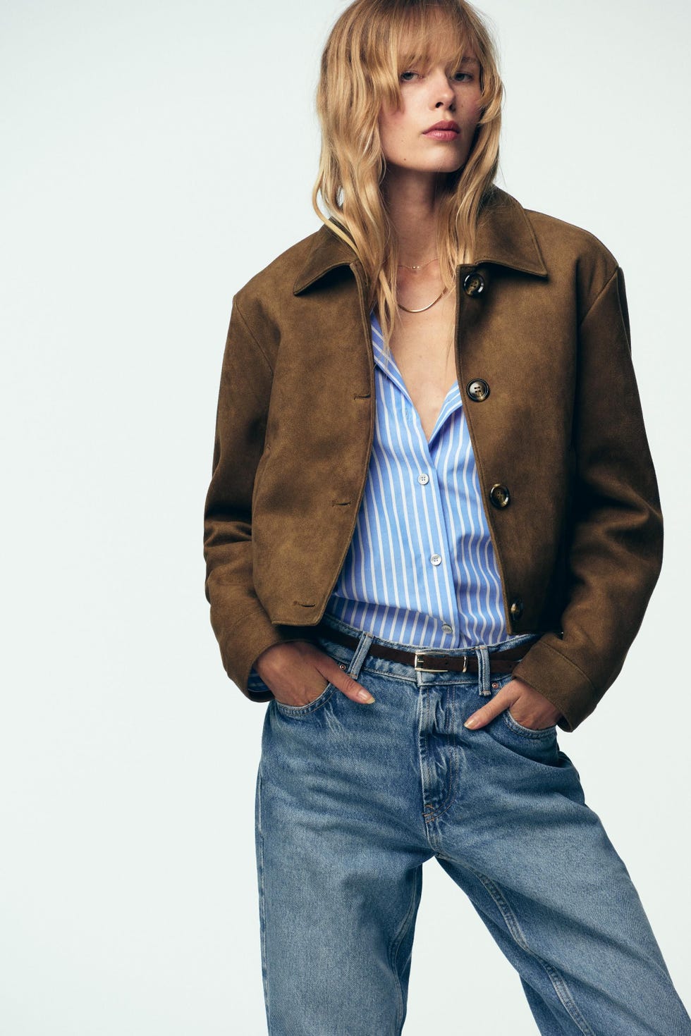 Cropped Brown Suede Jacket with Striped Shirt and Relaxed Jeans — Classy Suede Jacket Outfits