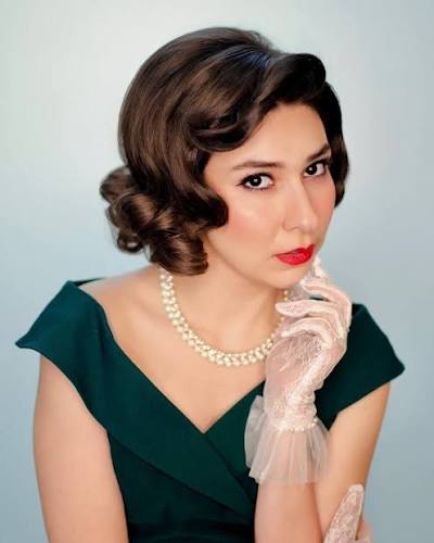 Chin Length Deep Brown Updo With Auburn Undertones Chin Length Deep Brown Updo With Auburn Undertones — Classy Textured Hair