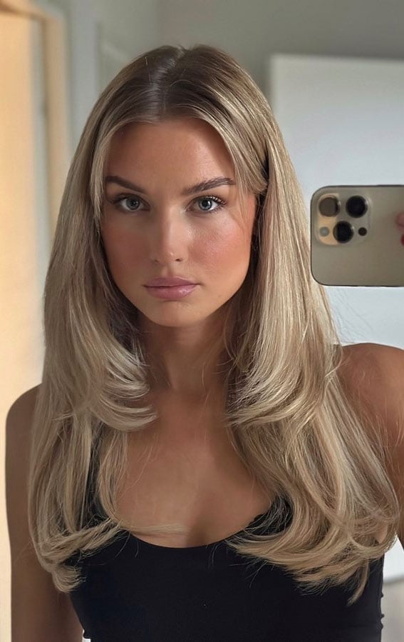 Mid-Back Ash Blonde Layers With Curtain Bangs — Classy Textured Haircuts
