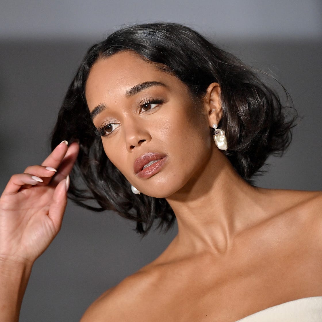 Dark Brown Bob With Natural Waves — Classy Textured Haircuts