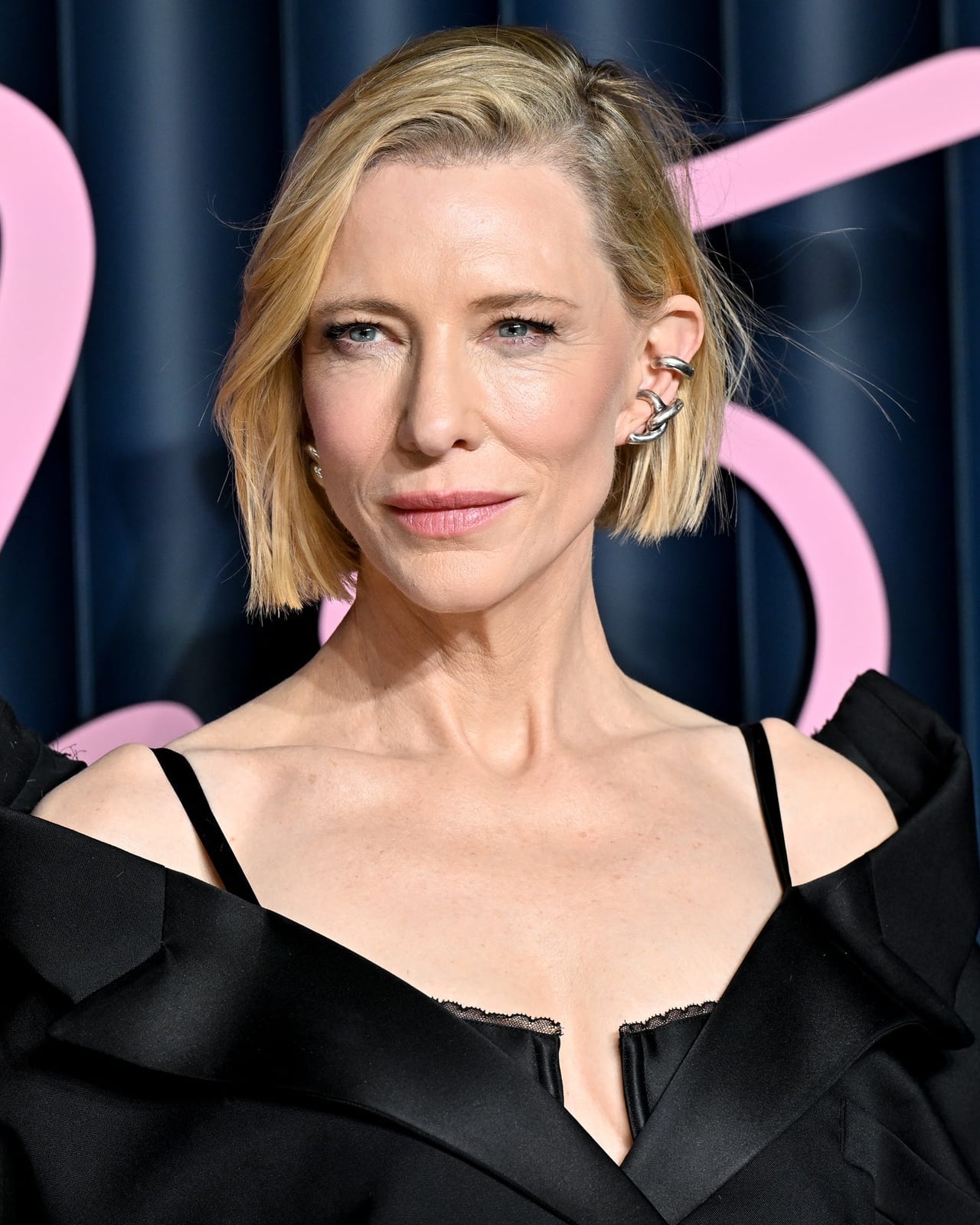 Sleek Blonde Chin Bob Sleek Blonde Chin Bob — Classy Thinning Hair