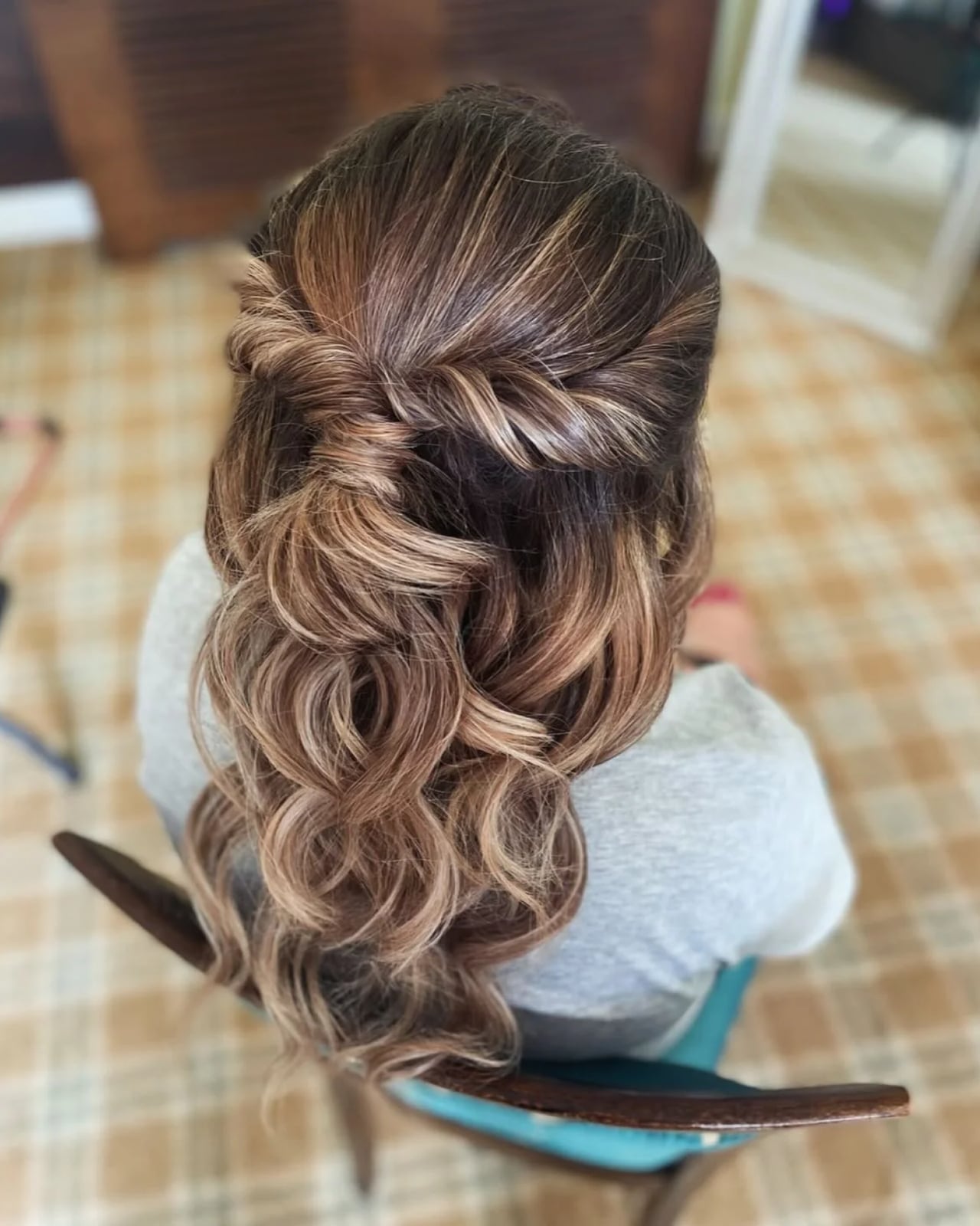 Mid-Back Half-Up With Braid Detail Mid-Back Half-Up With Braid Detail — Classy Trending Hairstyle