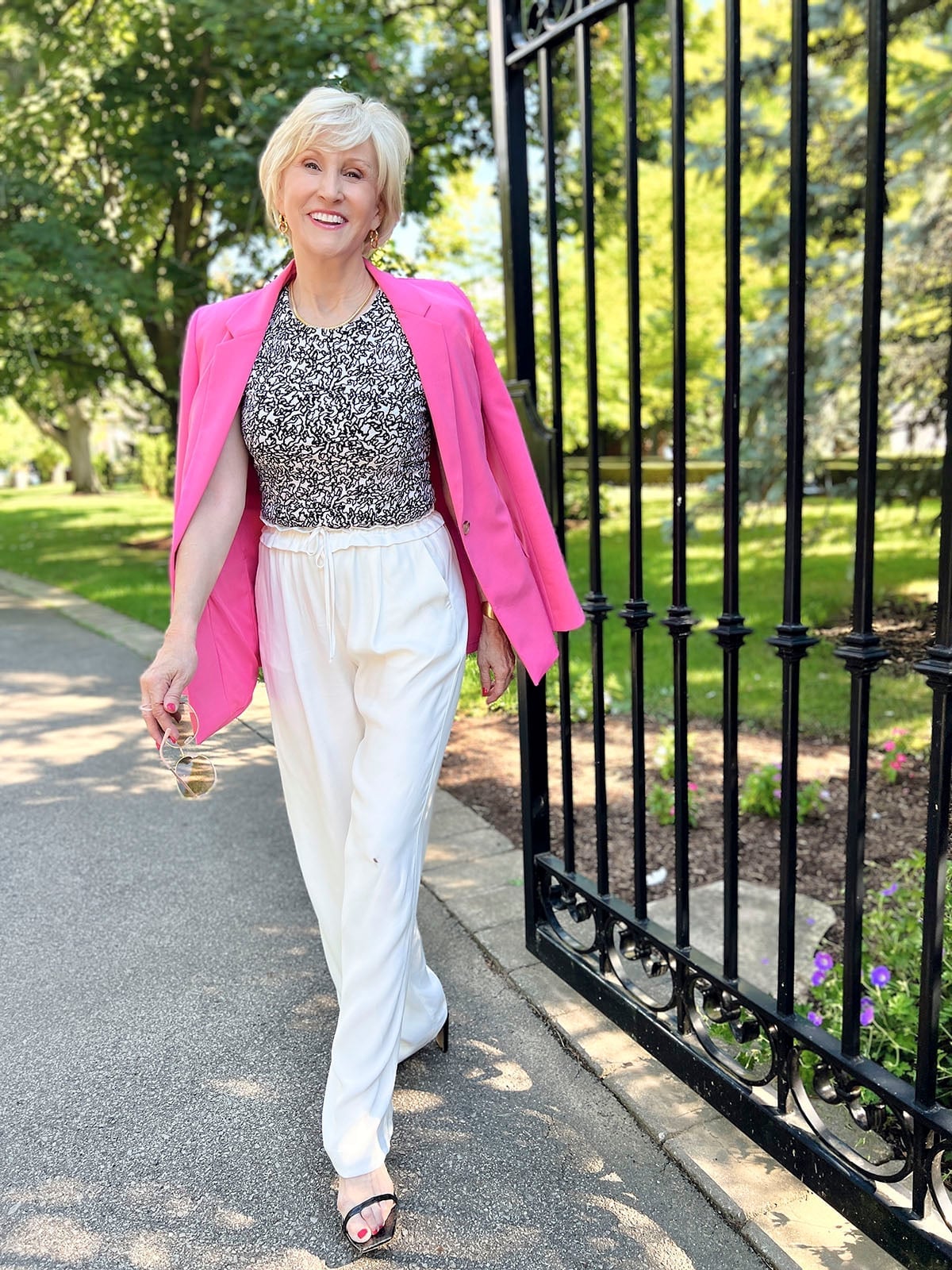 White Wide-Leg Trousers with Bright Pink Blazer for Smart Casual White Wide-Leg Trousers with Bright Pink Blazer for Smart Casual — Classy Trouser Outfits