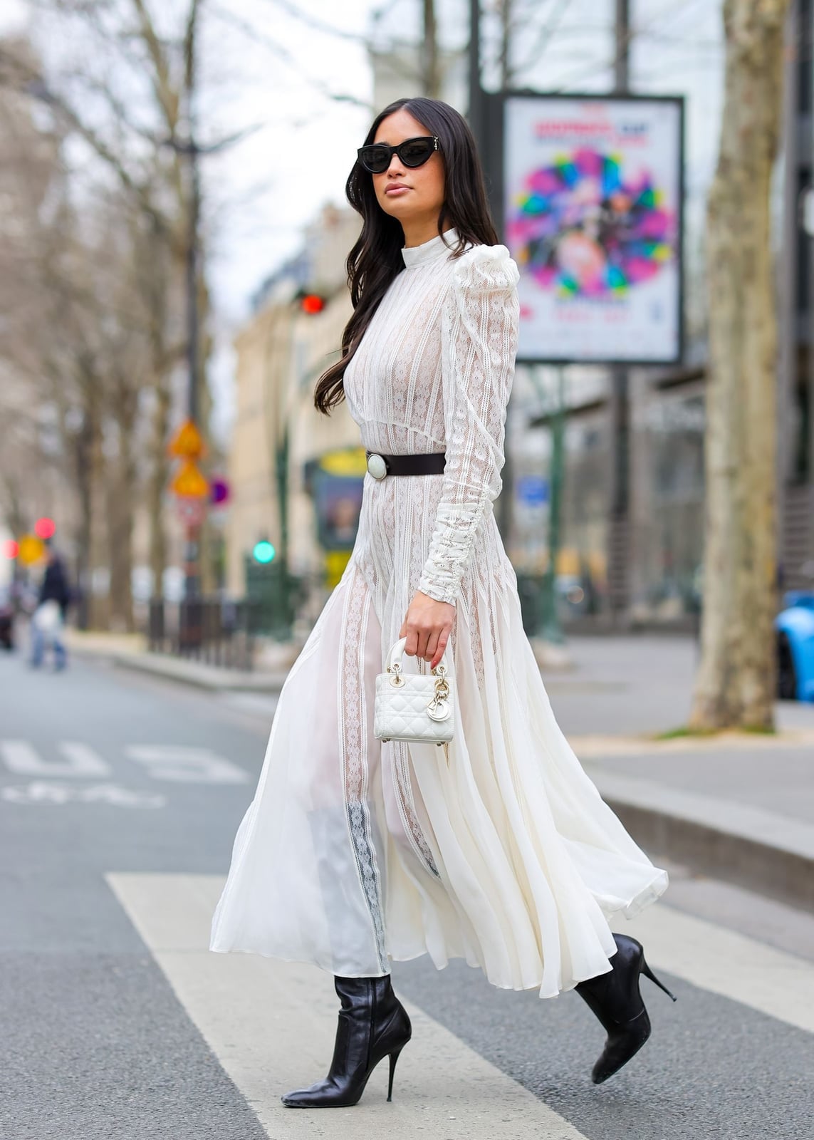 Flowing Lace Dress for Elegant Events Flowing Lace Dress for Elegant Events — Classy Under Outfits