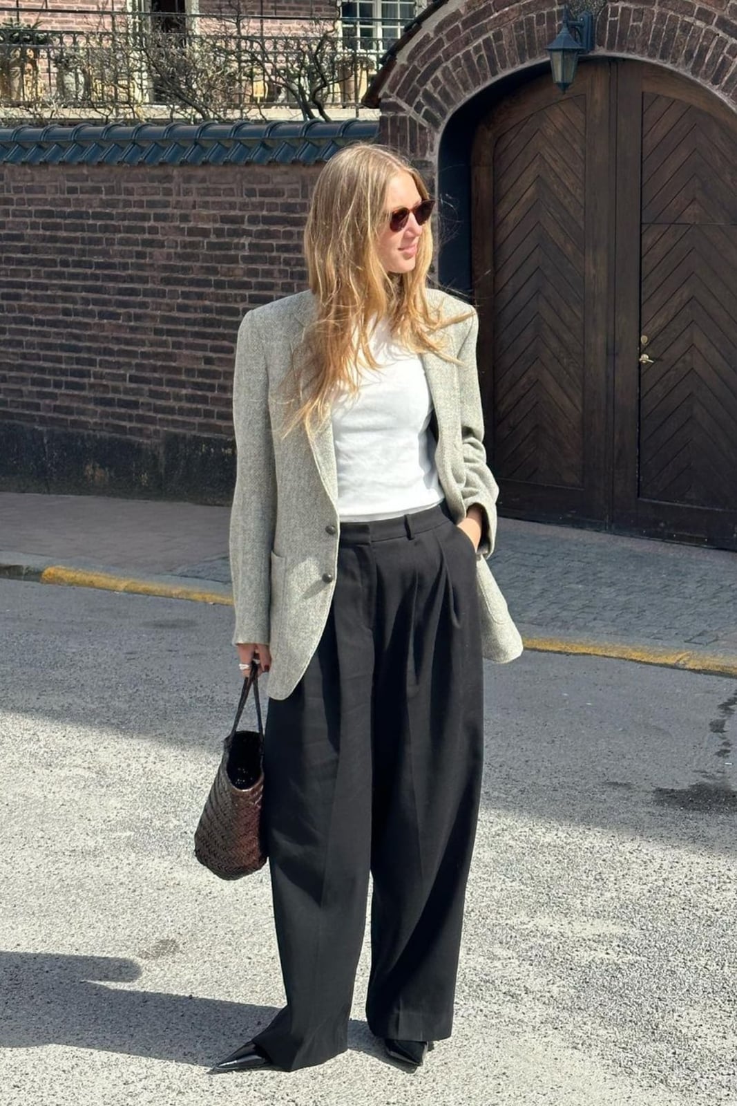 Oversized Blazer with Wide-Leg Trousers for Work Oversized Blazer with Wide-Leg Trousers for Work — Classy Under Outfits