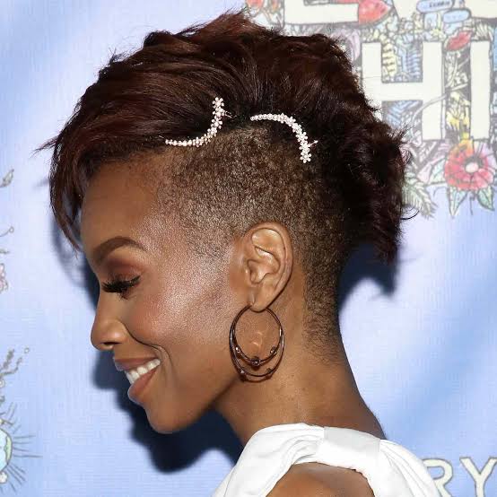 Ash Blonde Pixie With Undercut and Choppy Bangs — Classy Undercut Hairstyles