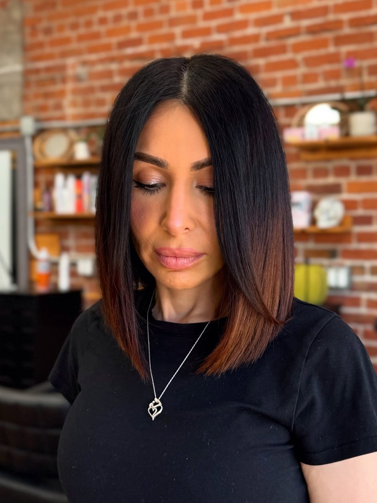 Collarbone Dark Brown Bob With Voluminous Ends Collarbone Dark Brown Bob With Voluminous Ends — Classy Volumizing Hair