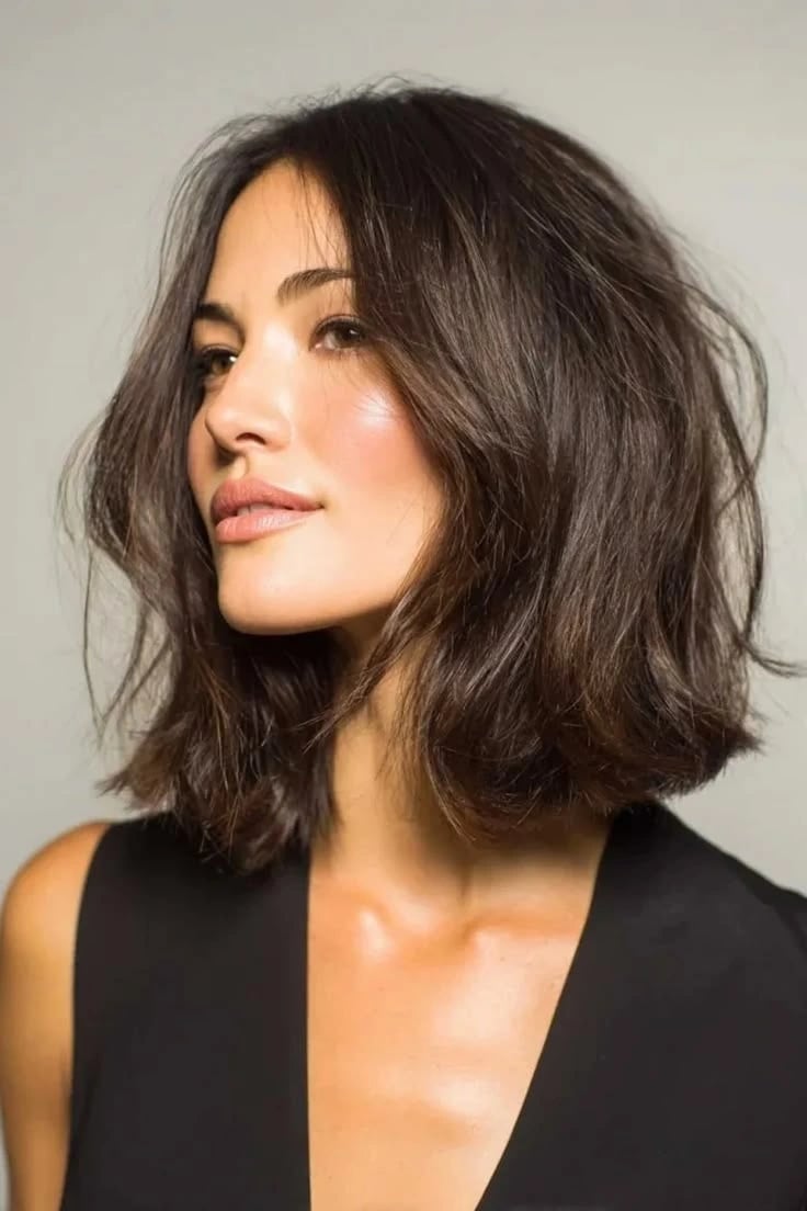 Lived-In Collarbone Waves Lived-In Collarbone Waves — Classy Wavy Haircuts