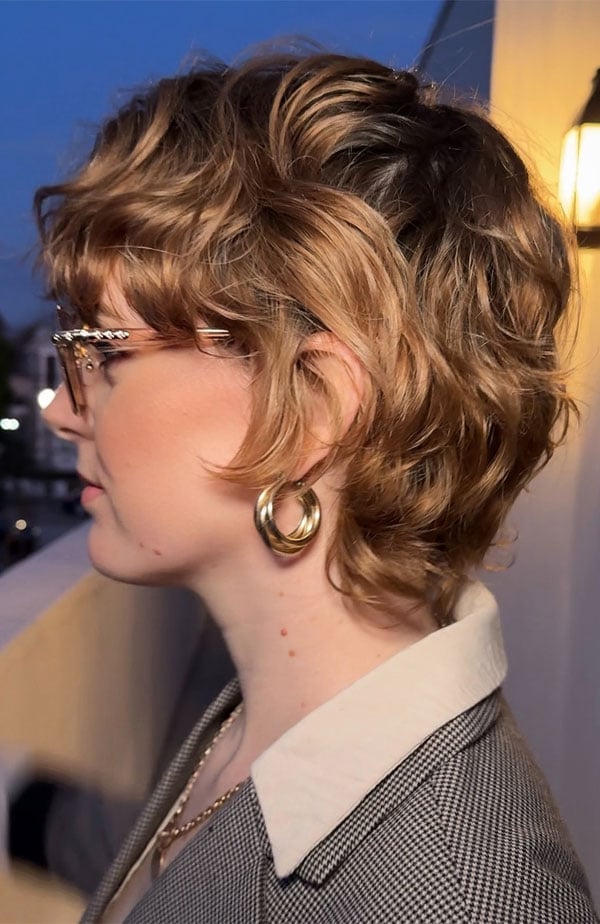 Light Brown Shag With Wispy Bangs Light Brown Shag With Wispy Bangs — Classy Wavy Haircuts