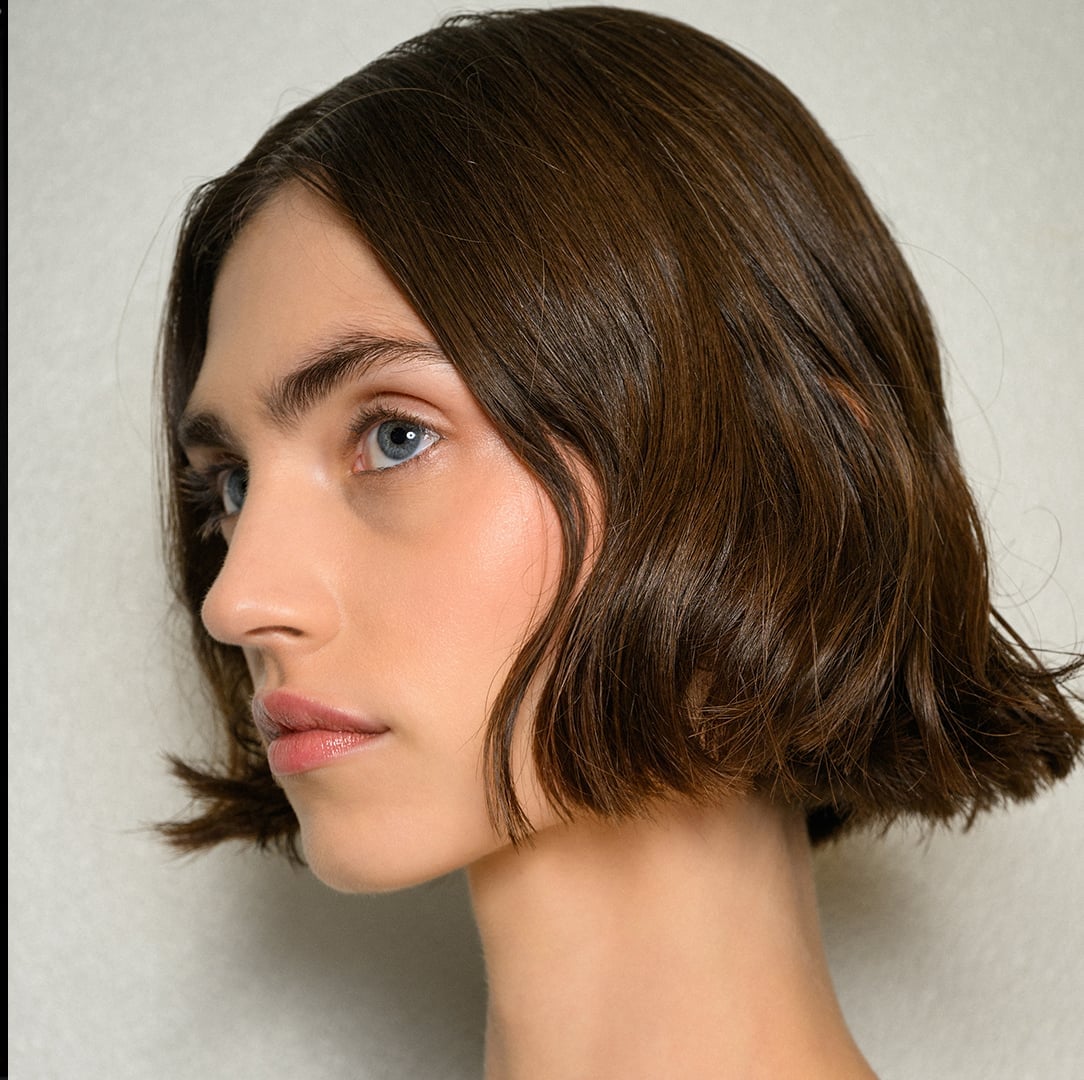 Fine Textured Chin Length Wavy Bob Fine Textured Chin Length Wavy Bob — Classy Wavy Hairstyles