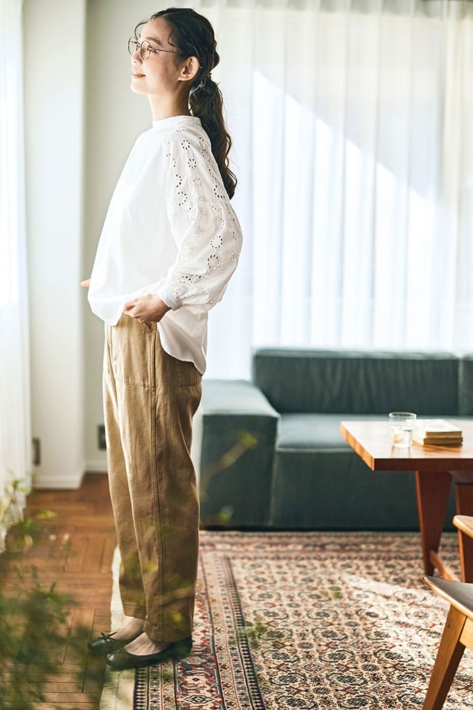 White Eyelet Blouse With Khaki Trousers — Classy White Blouse Outfit