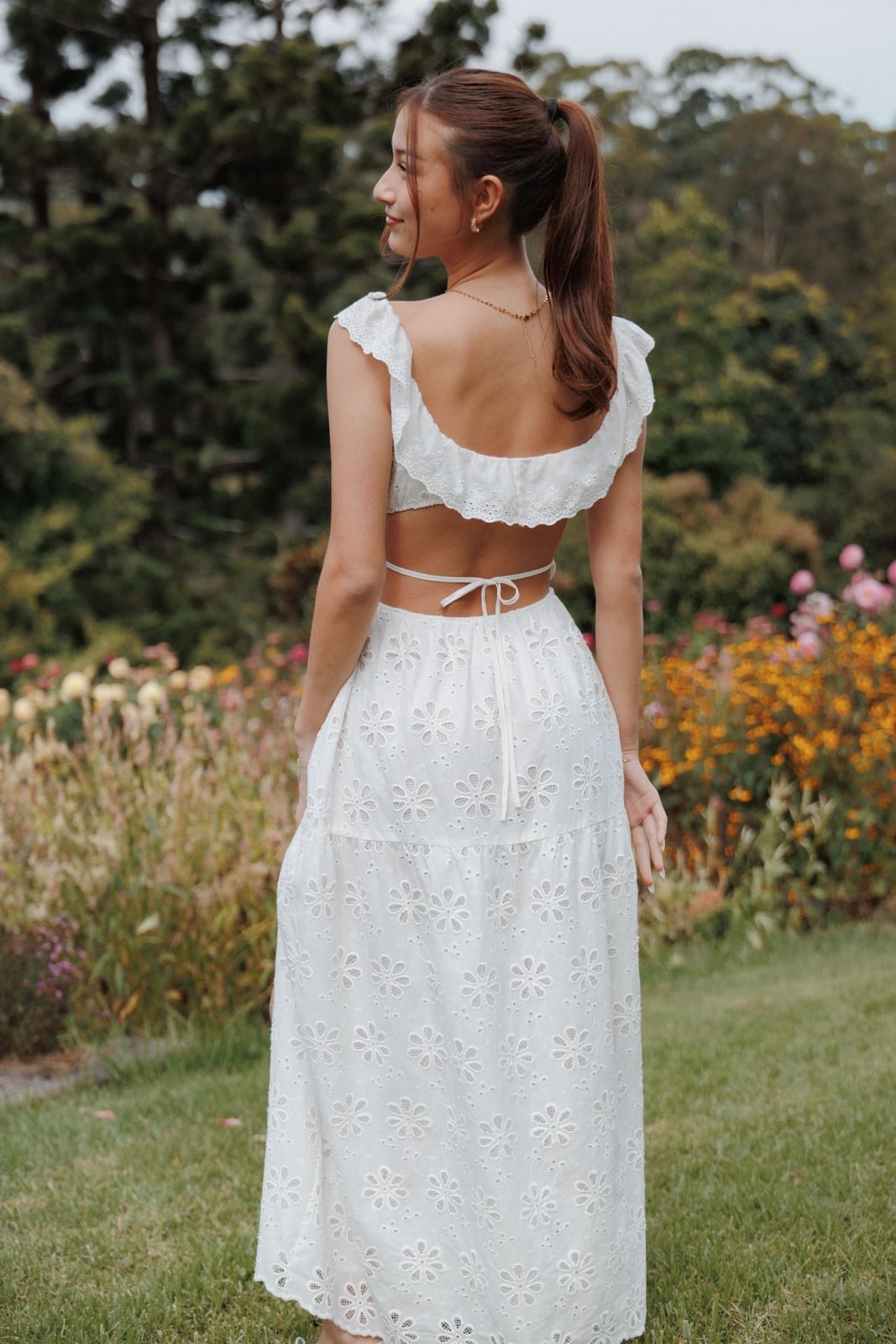 Broderie Anglaise Maxi Dress — Classy White Outfits