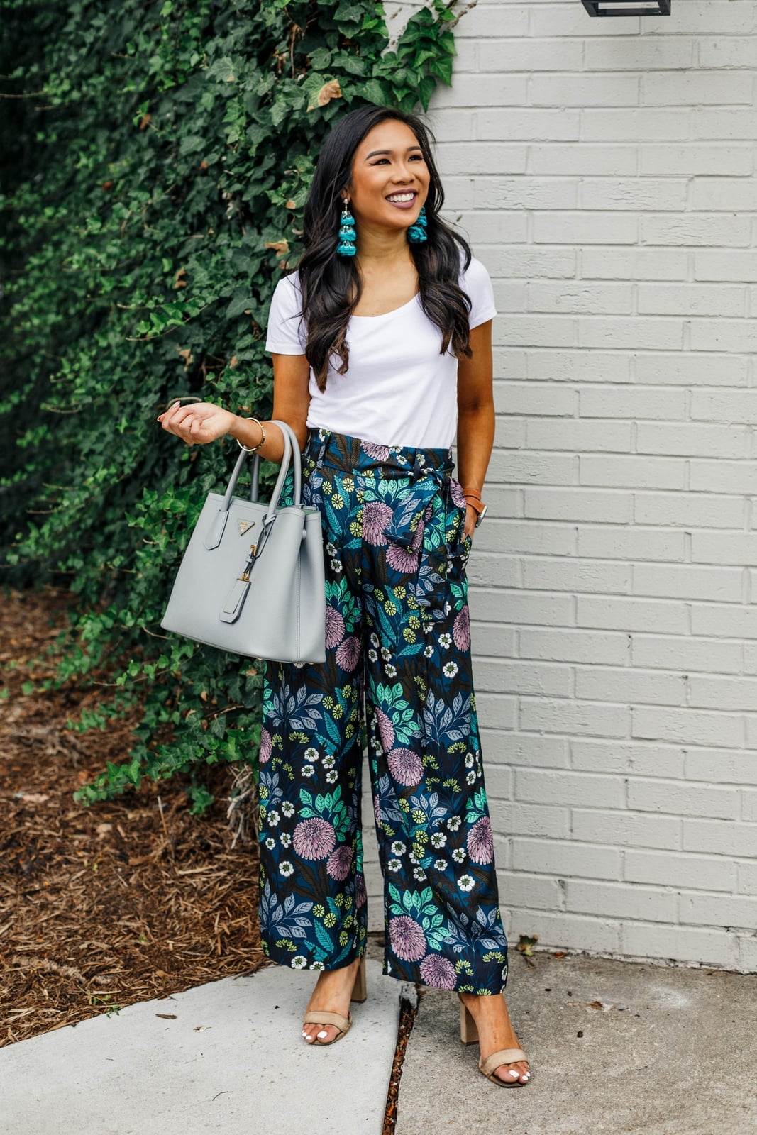 Floral Print Navy Wide Leg Pants — Classy Wide Leg Pants Outfits