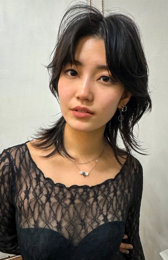 Shoulder Wolf Cut With Heavy Face-Framing Shoulder Wolf Cut With Heavy Face-Framing — Classy Wolf Cut Hair