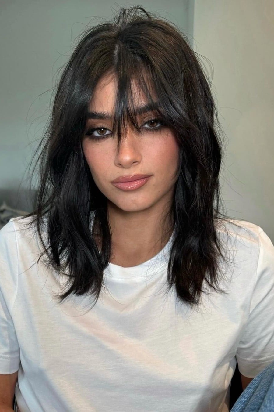 Refined Collarbone Wolf Cut With Curtain Bangs, Dark Brown Refined Collarbone Wolf Cut With Curtain Bangs, Dark Brown — Classy Wolf Cut Hair