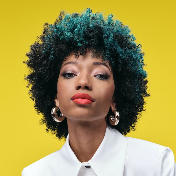 Shoulder Length Afro With Teal Highlights Shoulder Length Afro With Teal Highlights — Curly Hair Color Inspiration