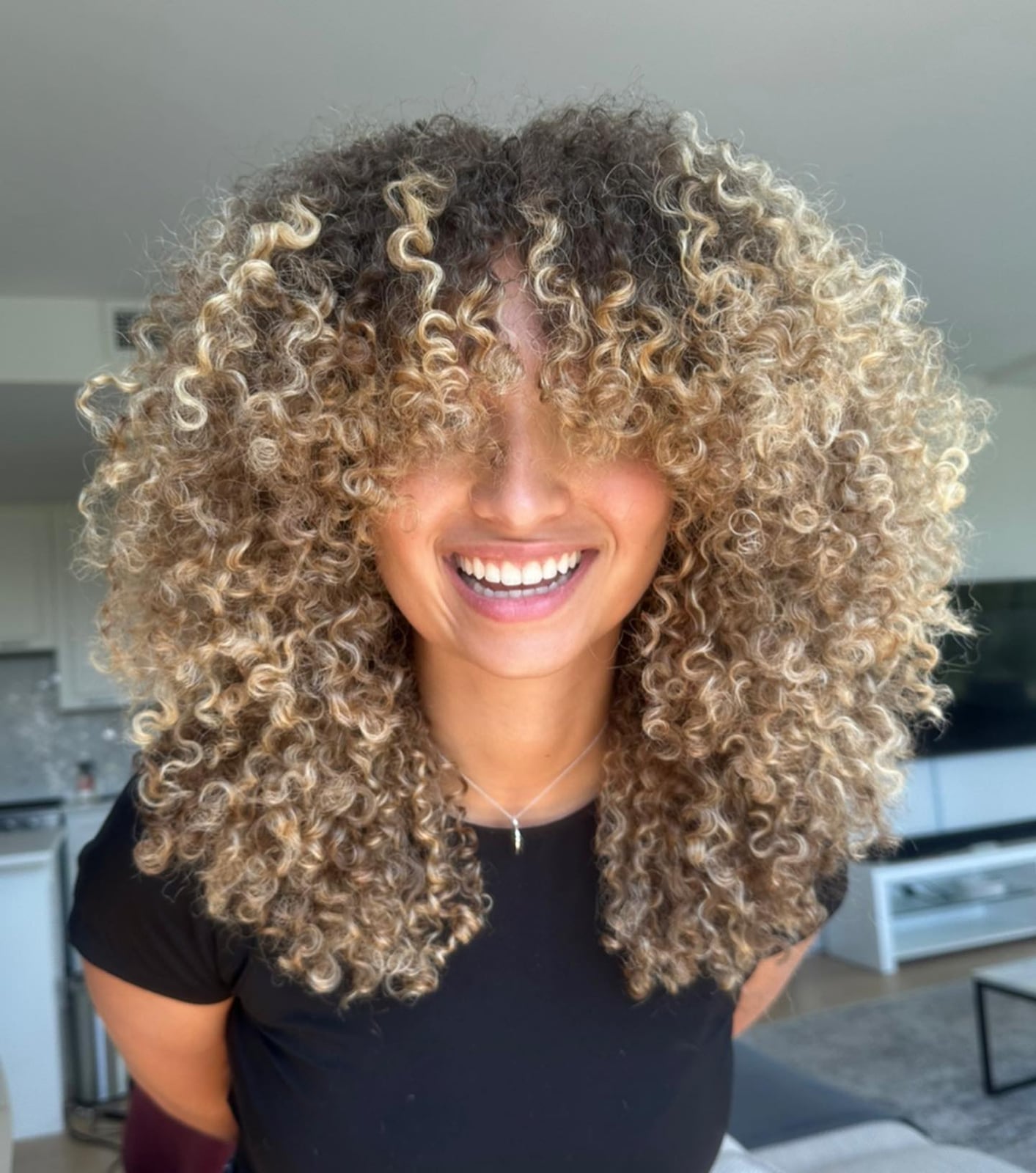Mid-Back Length Dark Brown With Blonde Balayage Mid-Back Length Dark Brown With Blonde Balayage — Curly Hair Color Inspiration
