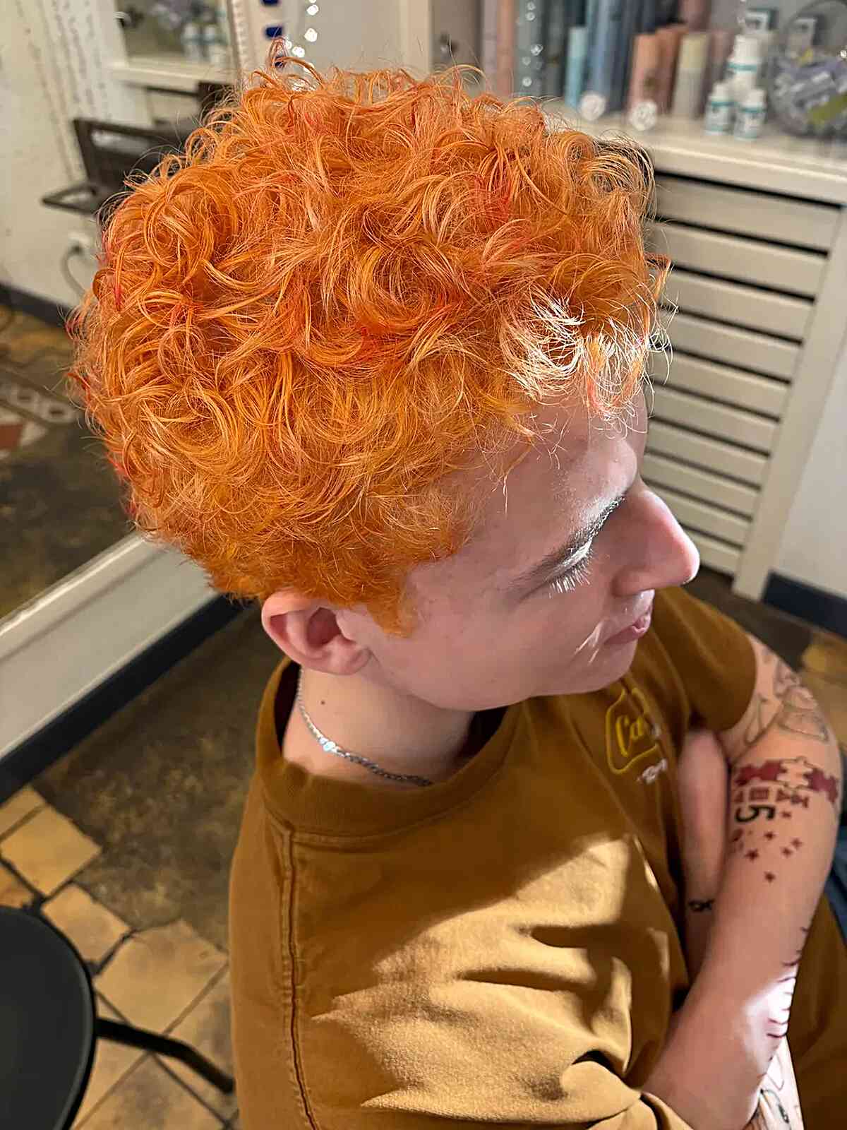Short Vivid Orange With Red Undertones Short Vivid Orange With Red Undertones — Curly Hair Dye Styles