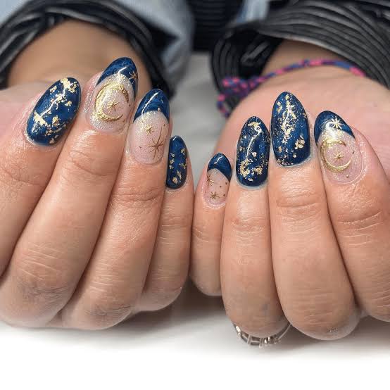 Medium Navy Blue With Gold Celestial Accents Medium Navy Blue With Gold Celestial Accents — Cute Classy Almond Nails