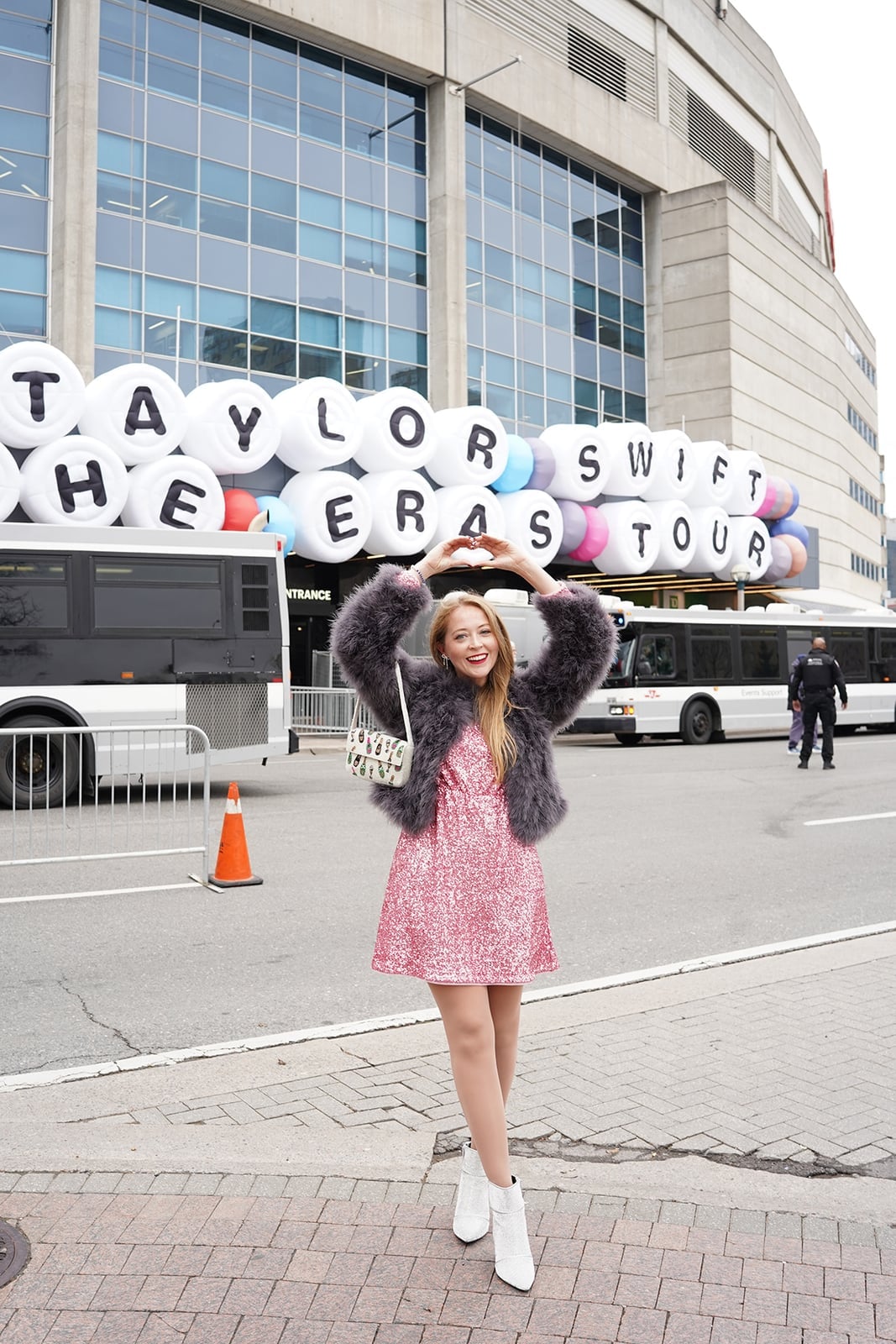 Sequin Mini Dress and Faux Fur Coat Concert Look Sequin Mini Dress and Faux Fur Coat Concert Look — Cute Concert Outfit Inspo