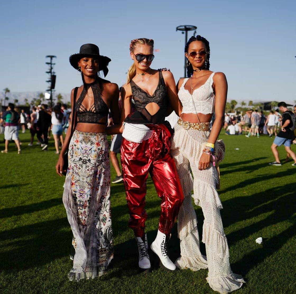 Metallic Red Pants and Lace Bodysuit Festival Look Metallic Red Pants and Lace Bodysuit Festival Look — Cute Concert Outfit Inspo