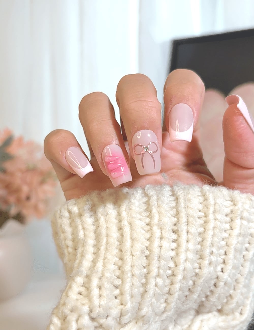 Medium Square French Nails With 3D Swirl Medium Square French Nails With 3D Swirl — Cute Cute Square Nails