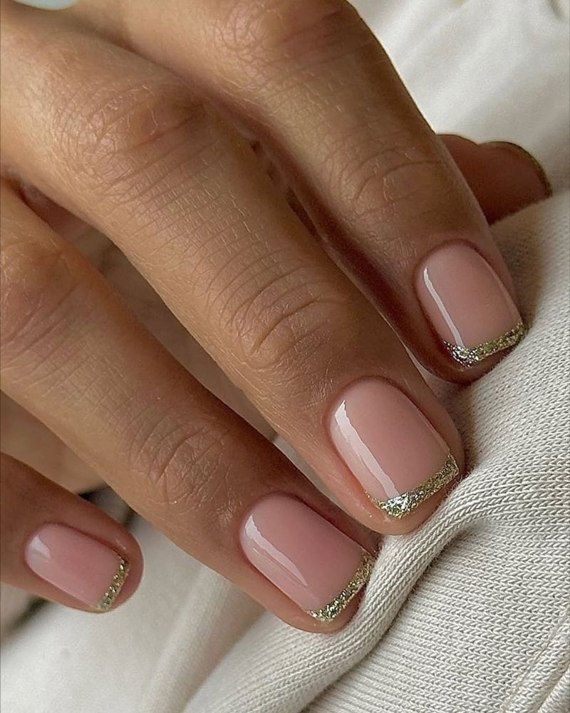 Short Square French Nails With Gold Glitter Short Square French Nails With Gold Glitter — Cute Cute Square Nails