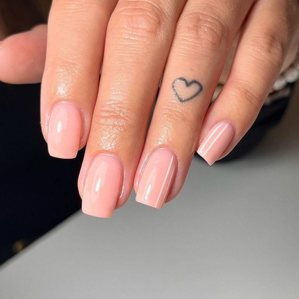 Short Square Nails With Vertical Stripes Short Square Nails With Vertical Stripes — Cute Cute Square Nails