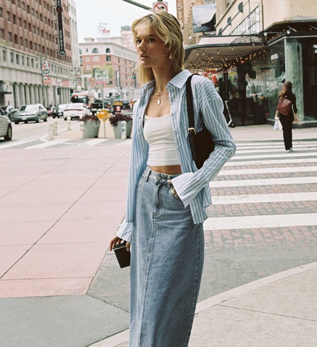 Striped Shirt With Denim Maxi Skirt Striped Shirt With Denim Maxi Skirt — Cute Dinner Outfit Inspo