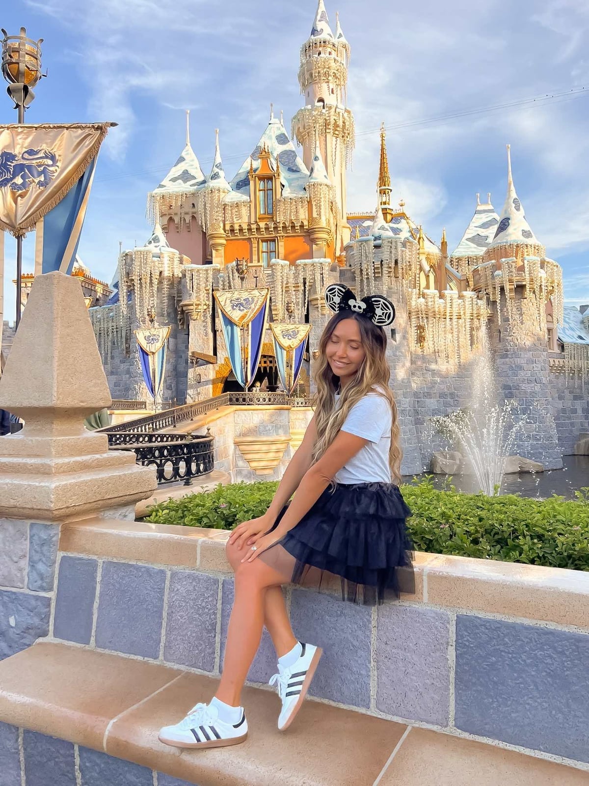 Ruffled Tulle Skirt With White T-Shirt — Cute Disney Outfit Inspo