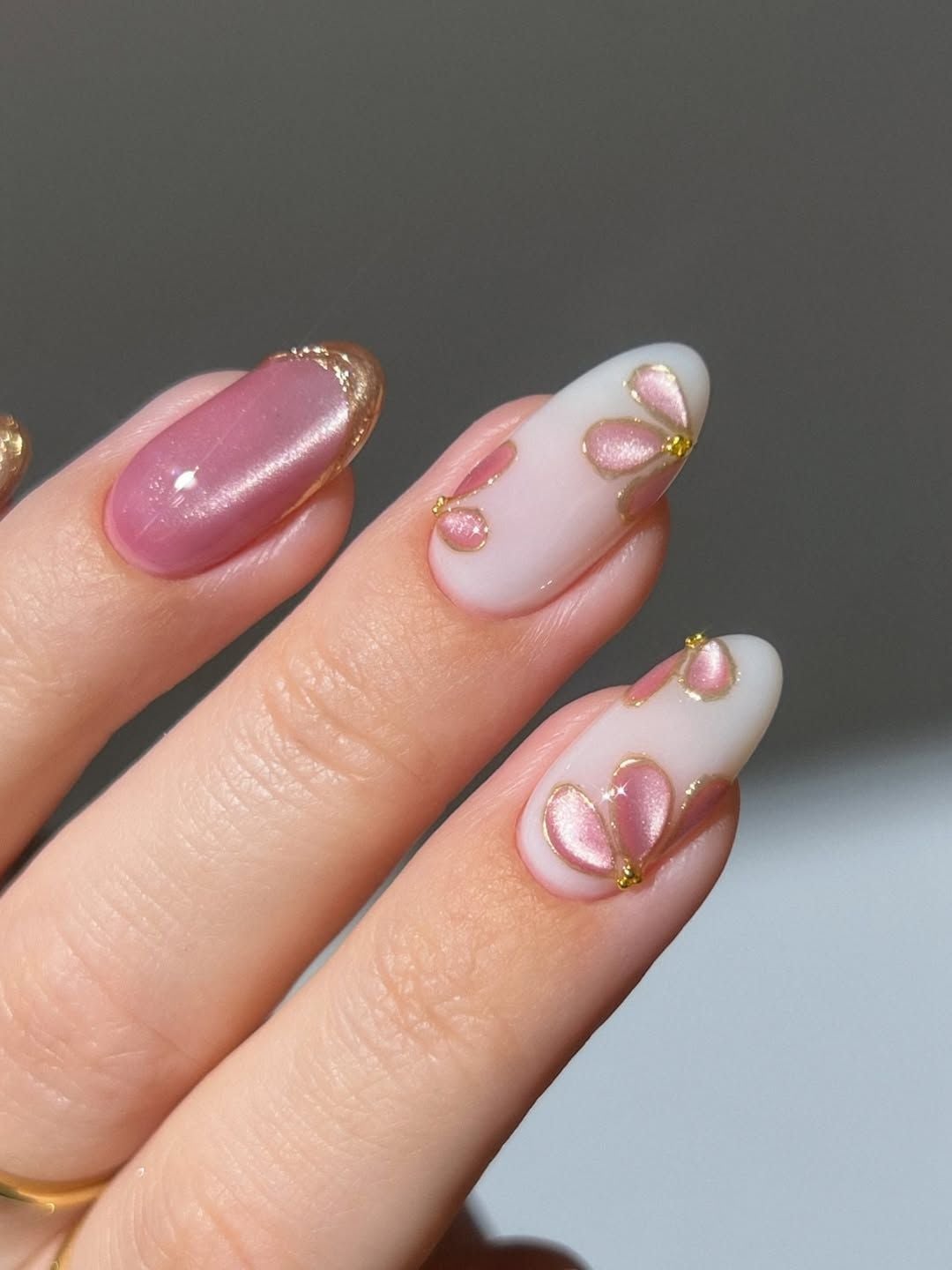 Medium Oval Dusty Rose 3D Floral Nails — Cute Elegant Nails