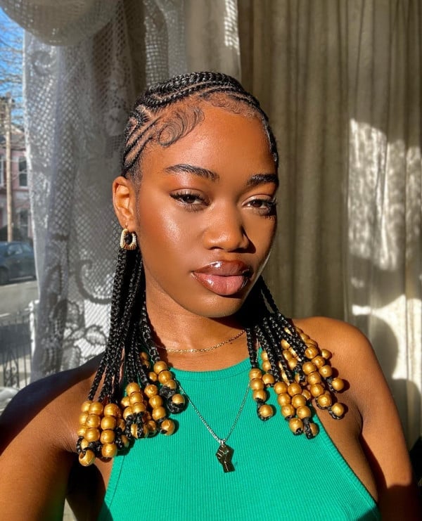 Mid-Back Fulani Braids with Gold Beads Mid-Back Fulani Braids with Gold Beads — Cute Fulani Braids