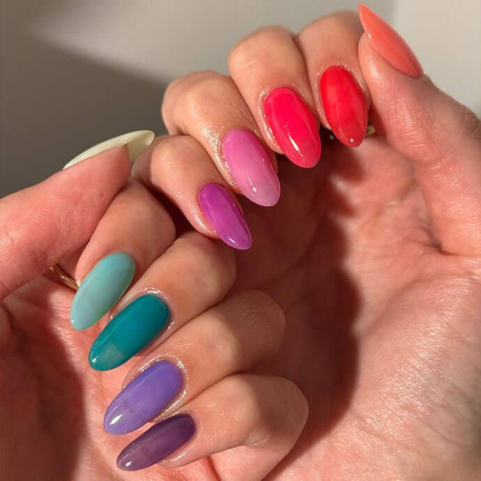 Medium Oval Multi-Color Glossy Nails Medium Oval Multi-Color Glossy Nails — Cute Gel Nails
