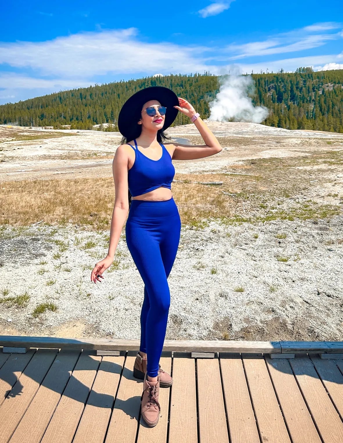 Royal Blue Matching Set With Wide-Brimmed Hat — Cute Hiking Outfit Inspo